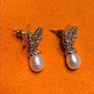 Women earrings